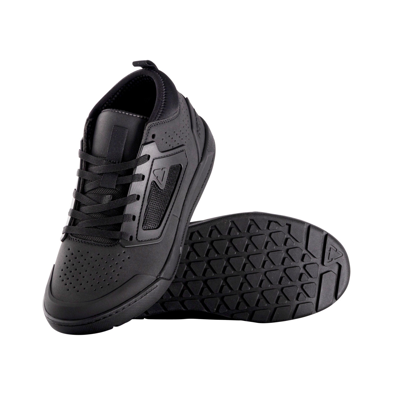 30485-leatt-cyklisticka-obuv-flat-30-black-94d87c20ab67072e96862df22d30f0c3