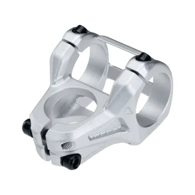 Leatt_Stem_40Gravity_318_34m_Silver_Iso1_9026004920_15a608f9-aed9-4640-b1b9-e98e1f8a37c1_6a019cfe1e561