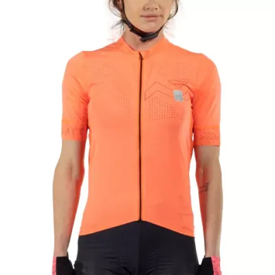 leatt_jerseymtb_50_endurance_women_neon_front_5025107260_686b883a25798