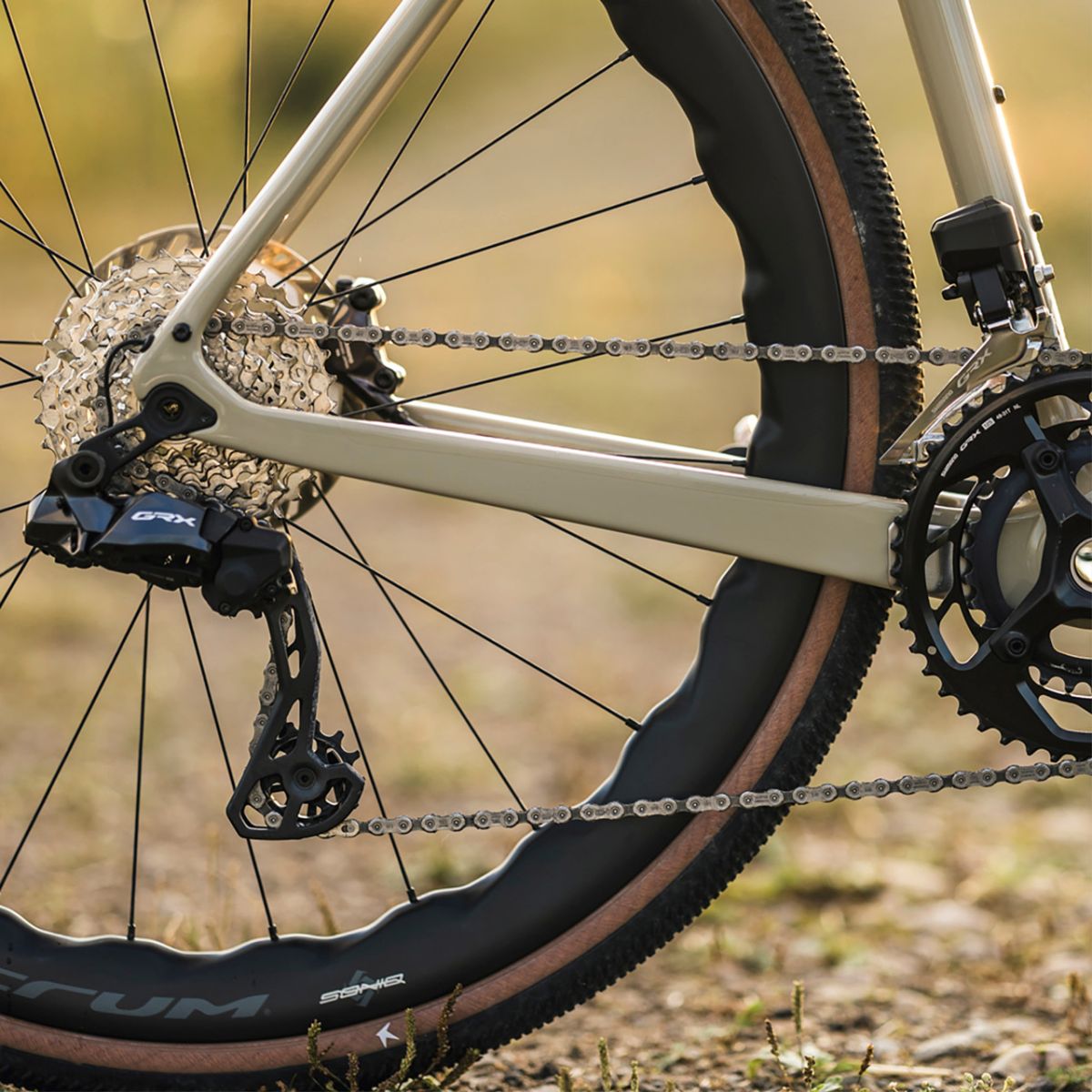 stevens-camino-pro-di2-khaki_4_o